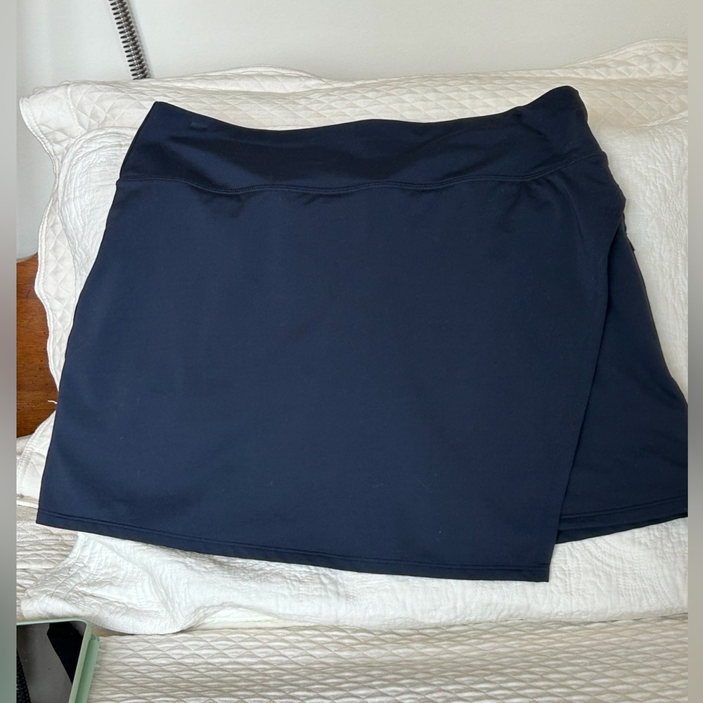 Navy Blue Athleta golf, tennis or pickleball skirt, size M